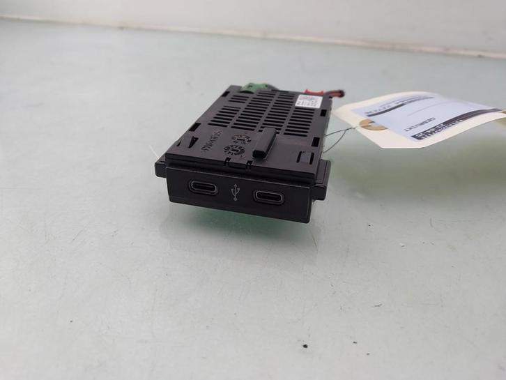 DIVERSEN AUX/USB aansluiting Polo VI (AW1) (|2G6035736|), Auto-onderdelen, Overige Auto-onderdelen, Volkswagen, Gebruikt