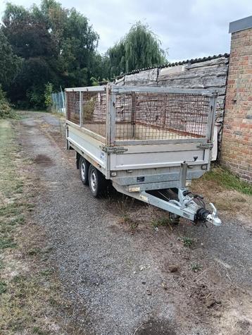 Aanhangwagen beschikbaar voor biedingen