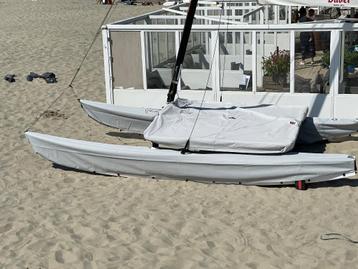 CATAMARAN - HOBIE CAT 16 RACE - 08/2022 - 2 SETS ZEILEN, Enlèvement, Comme neuf