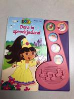 Dora in sprookjesland muzikaal boekje, Boeken, Ophalen of Verzenden, Zo goed als nieuw