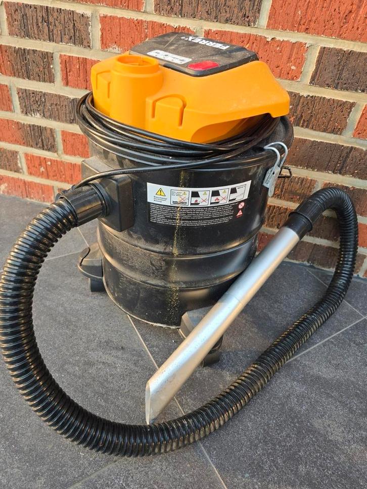 FERREX CASA20 asstofzuiger — 20 L — 1200 W, Doe-het-zelf en Bouw, Reinigingsmachines, Zo goed als nieuw, Ophalen