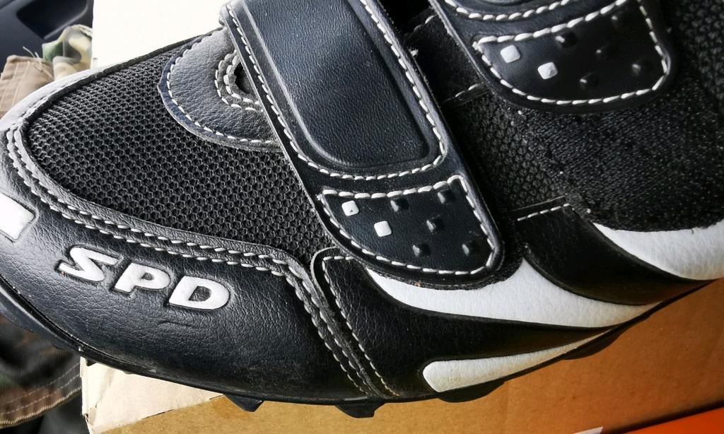 Chaussures Gravel SHIMANO RX8 Argent (2020) pas cher