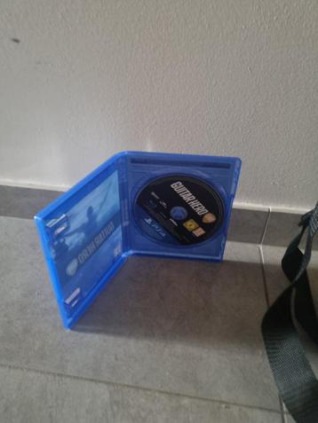 Guitare hero live ps4 + guitare beschikbaar voor biedingen