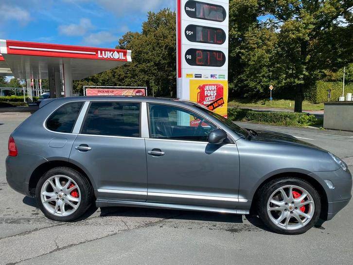 Porsche Cayenne Turbo 2004, Auto's, Porsche, Particulier, Cayenne, Benzine, Euro 4, SUV of Terreinwagen, 5 deurs, Automaat, Zilver of Grijs