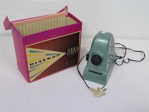 A6542. Diaskop Bajka Projector, Audio, Tv en Foto, Diaprojectoren, Gebruikt, Ophalen of Verzenden