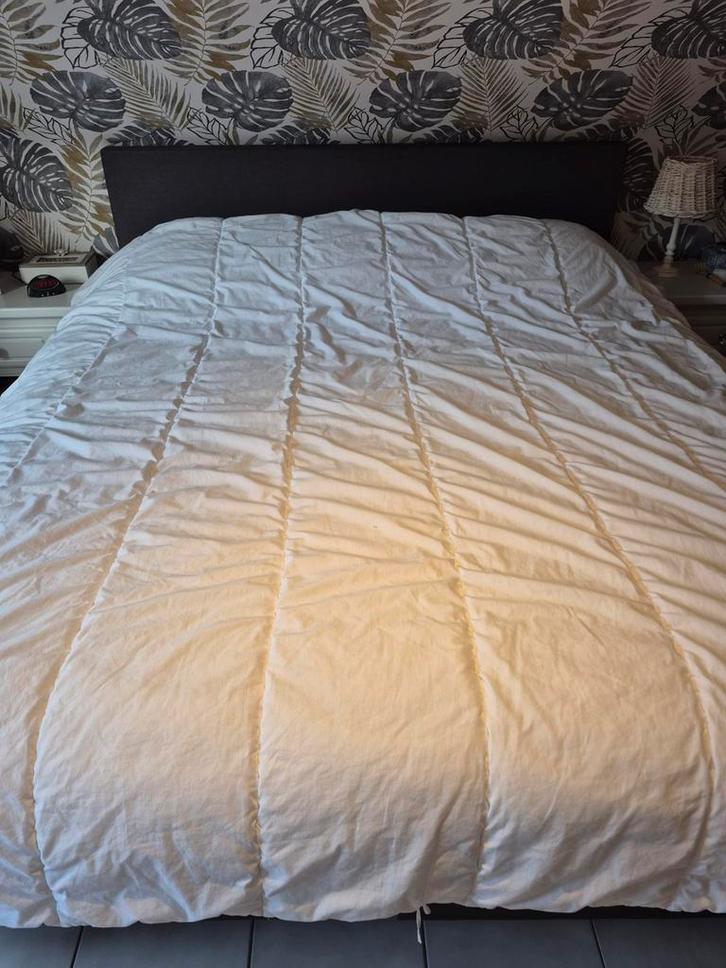 2P Duo dekbedovertrek 240/220, Huis en Inrichting, Slaapkamer | Beddengoed, Gebruikt, Dekbedovertrek, Tweepersoons, Wit, Ophalen of Verzenden