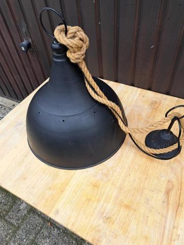 hang lamp beschikbaar voor biedingen