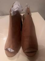 Bo aime sandales style rock affirmé et élégant T 38, Enlèvement ou Envoi, Comme neuf, Beige