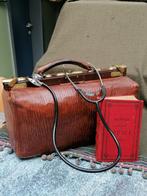 Antieke dokterstas ca. 1930. Bruin leder met patina, Antiek en Kunst, Ophalen of Verzenden