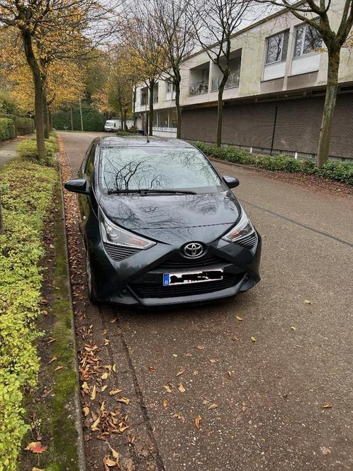 Mooie Aygo 2020 met airco, carplay, cruise control, camera, Auto's, Toyota, Particulier, ABS, Achteruitrijcamera, Airbags, Airconditioning