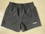 Nieuwe zwarte short Adidas maat 152, Broek, Adidas, Nieuw, Ophalen of Verzenden