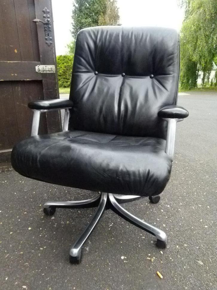 vintage bureaustoel designer O. Borsani P126 Tecno 70er, Verzamelen, Retro, Huis en Inrichting, Ophalen