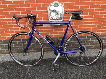 Koersfiets Giant Peloton 7000 series (vintage) 590mm beschikbaar voor biedingen