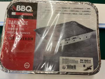 3 stuks wegwerp BBQ  beschikbaar voor biedingen