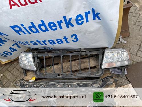 Jeep Cherokee KJ voorfront met koplampen, Auto-onderdelen, Carrosserie, Bumper, Jeep, Voor, Gebruikt, Ophalen of Verzenden