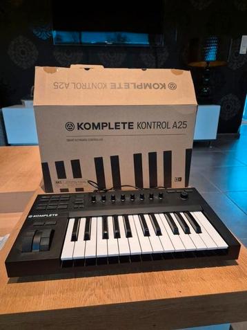 Native Instruments Komplete Kontrol A25 Keyboard beschikbaar voor biedingen