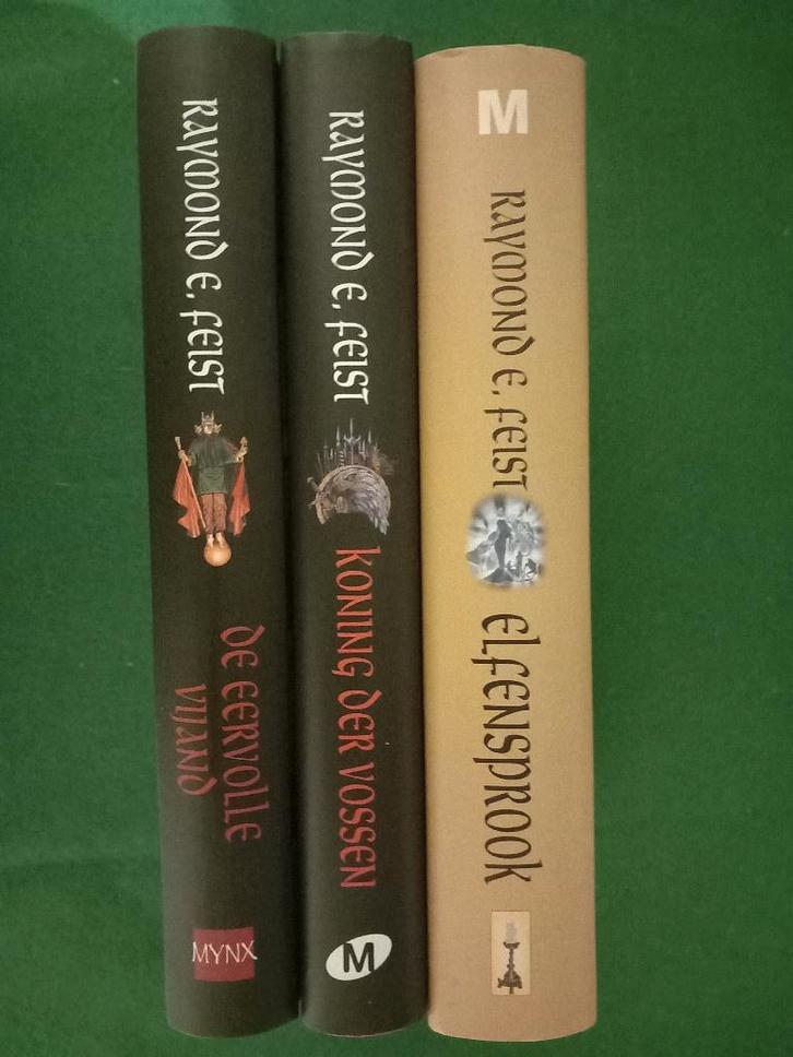 Raymond E. Feist boeken, Boeken, Fantasy, Zo goed als nieuw, Ophalen