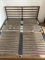 Bed incl. lattenbodems, Gebruikt, Bruin, 140 cm, Ophalen