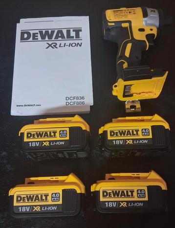 Tournevis à percussion Dewalt DCF886 + 4 nouvelles batteries, Enlèvement, Comme neuf