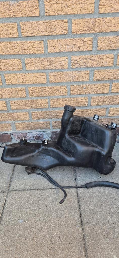 Benzine tank piaggio zip 50cc scooter, Fietsen en Brommers, Brommeronderdelen | Algemeen, Zo goed als nieuw, Carburateur, Ophalen of Verzenden