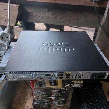 Cisco 1921 router beschikbaar voor biedingen