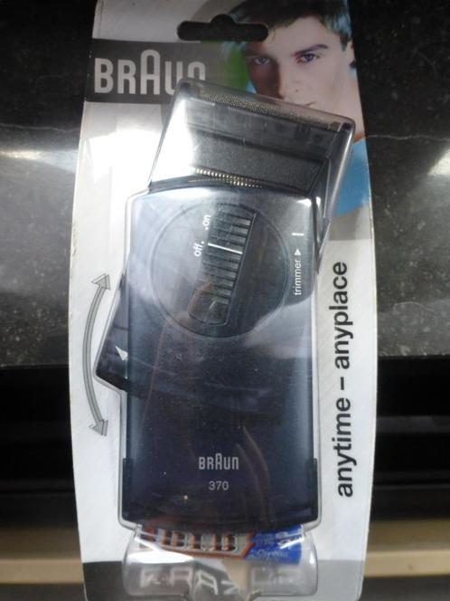 NIEUW BRAUN 370-scheerapparaat, ideaal voor op reis, Handtassen en Accessoires, Uiterlijk | Gezichtsverzorging, Nieuw, Gehele gezicht