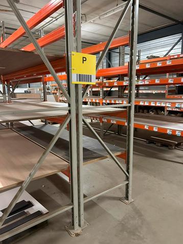 Magazijn rekken voor pellets 32 leggers beschikbaar voor biedingen
