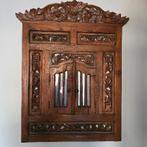 Miroir fabriqué à la main en Indonésie, Enlèvement