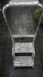 Escabeau facial, Enlèvement, Utilisé, Escalier, Moins de 2 mètres