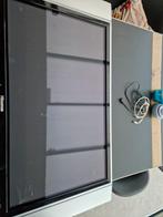 Flatscreen hisense, lichte beschadiging, Ophalen