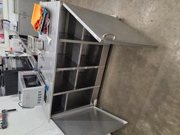 Inox werktafels  beschikbaar voor biedingen