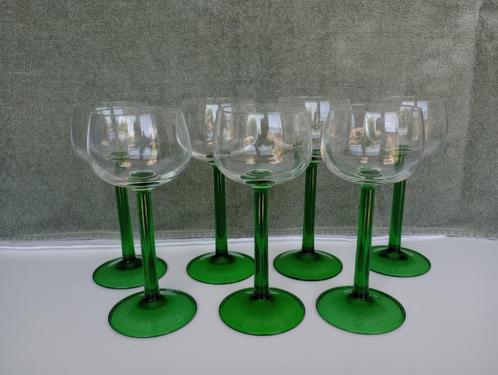 7x vintage glazen op groene voet, Verzamelen, Retro, Huis en Inrichting, Ophalen of Verzenden