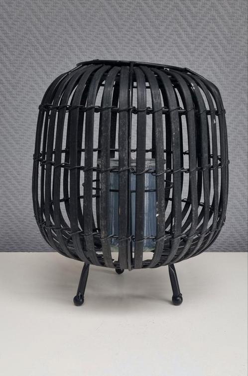 Lanterne/bougeoir rotin noir, Huis en Inrichting, Woonaccessoires | Kandelaars en Kaarsen, Zo goed als nieuw, Kaars, Hout, Zwart