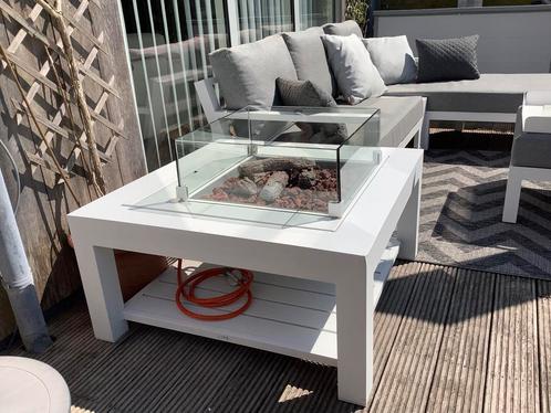 Te koop bijna  nieuwe LIFE vuurtafel + hoes vraagprijs 750€, Tuin en Terras, Terrasverwarmers, Zo goed als nieuw, Gas, Vloer, Ophalen