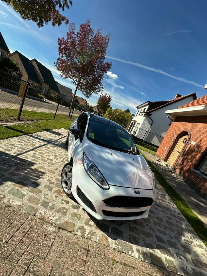 Ford Fiesta – perfecte startersauto!, Auto's, Ford, Particulier, Fiësta, Airbags, Airconditioning, Centrale vergrendeling, Elektrische ramen