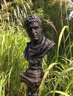 Beeld op sokkel, Ophalen of Verzenden, Zo goed als nieuw