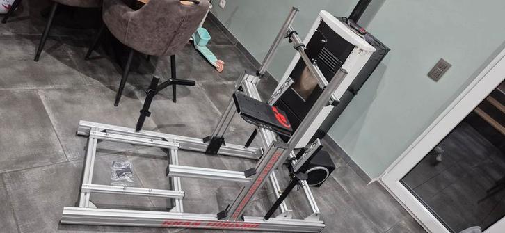 Playseat simracing simlab fanatec logitech moza chassis alu, Games en Spelcomputers, Virtual Reality, Zo goed als nieuw, Ophalen