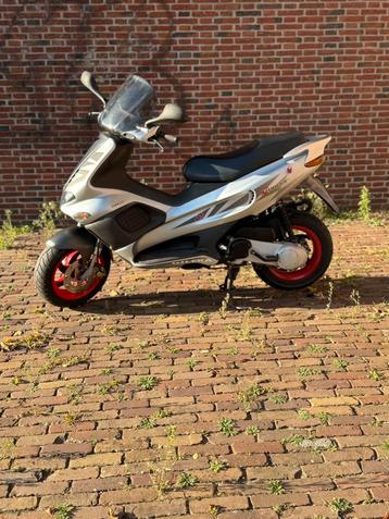 Gilera Runner SP Pro 50cc 9200km (Duitse pap 180cc 125cc beschikbaar voor biedingen