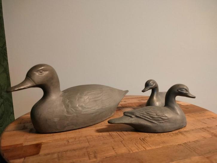 3-delige luxueuze set eenden in lood, Tuin en Terras, Tuinbeelden, Zo goed als nieuw, Dierenbeeld, Metaal, Ophalen of Verzenden