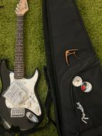 Elektrische gitaat FENDER MET CUBE VERSTERKER, Muziek en Instrumenten, Snaarinstrumenten | Gitaren | Elektrisch, Ophalen, Fender