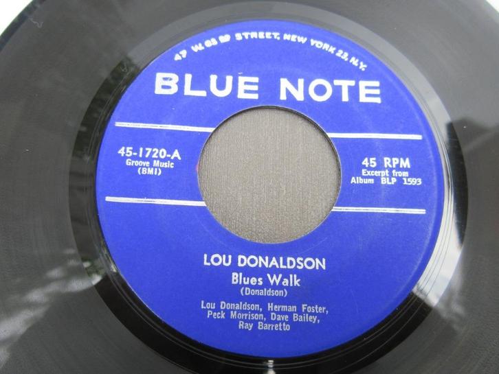 Lou Donaldson ‎– Blues Walk / The Masquerade Is Over, CD & DVD, Vinyles Singles, Utilisé, Single, Jazz et Blues, 7 pouces, Enlèvement ou Envoi