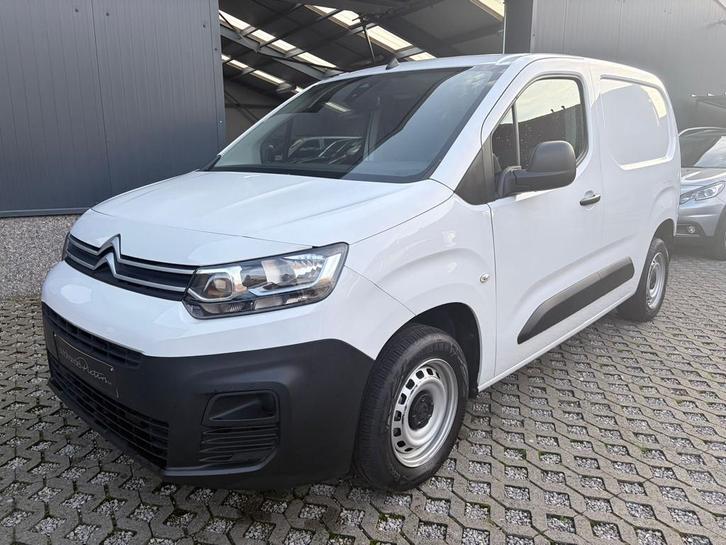 Citroën Berlingo Bestelwagen - Benzine - Slechts 8000 km !, Auto's, Citroën, Bedrijf, Te koop, Berlingo, Bluetooth, Centrale vergrendeling