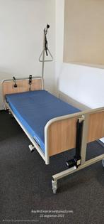Elektrisch ziekenhuisbed inclusief matras, Ophalen, Gebruikt, Verstelbaar