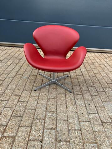 Fritz Hansen Swan chair in Indian Red leder, NIEUW!!! beschikbaar voor biedingen