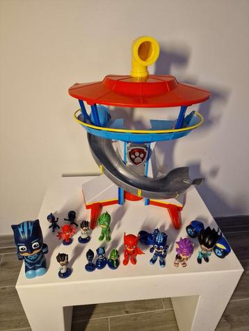 Paw Patrol Uitkijktoren Speelset en PJ Masks figuren beschikbaar voor biedingen