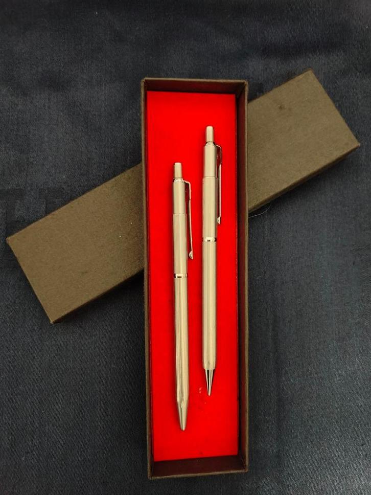 Ballograf SIGNUM Set balpen en vulpotlood, Verzamelen, Pennenverzamelingen, Gebruikt, Balpen, Met doosje, Ophalen of Verzenden