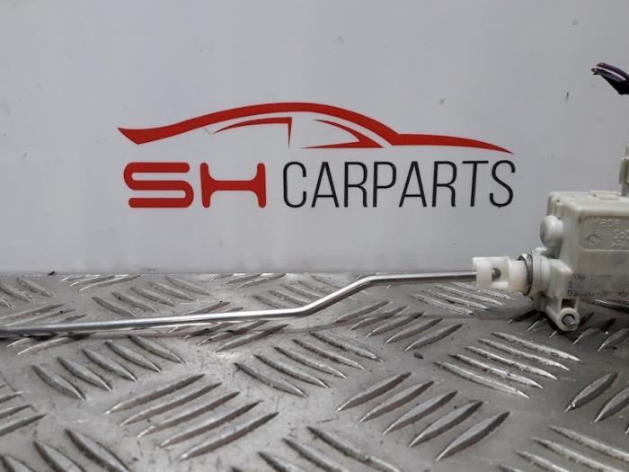 Tankklep Vergrendelingsmotor van een Volkswagen Golf, Auto-onderdelen, Overige Auto-onderdelen, Volkswagen, Gebruikt, 3 maanden garantie