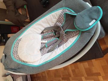 Baby wipstoel met muziek  beschikbaar voor biedingen