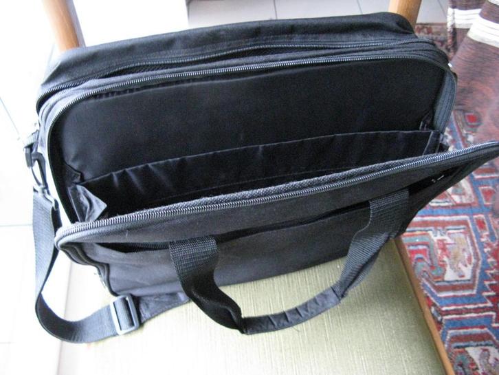 stevige en praktische handtas MINE, Handtassen en Accessoires, Tassen | Schoudertassen, Ophalen