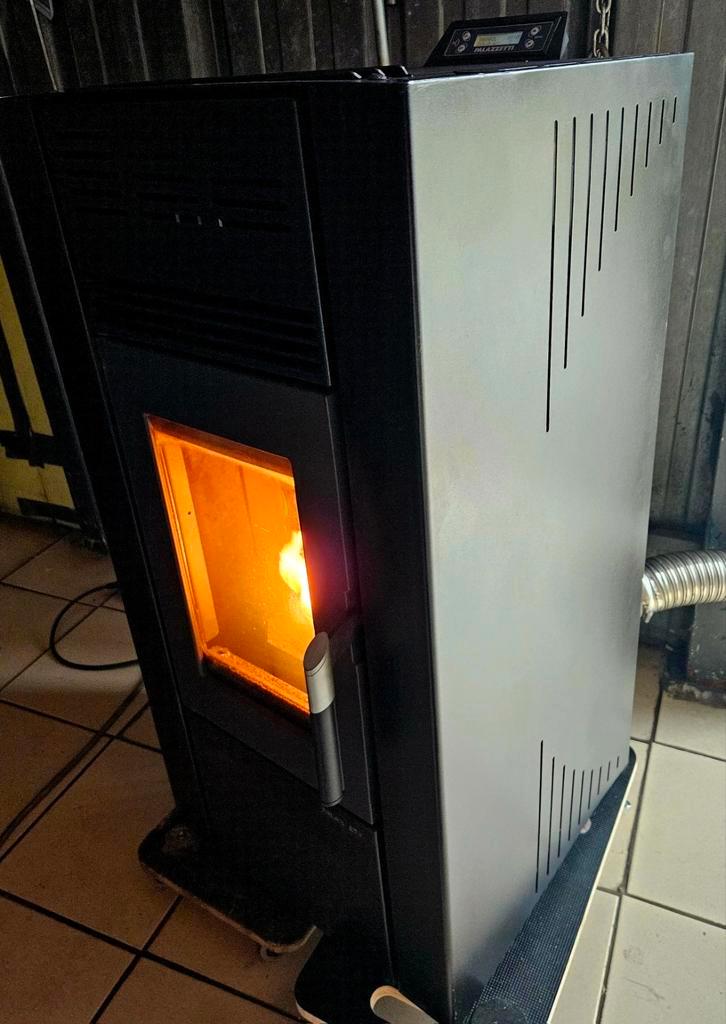 Poêle à pellet Palazzetti ecofire  scricciola 7kw, Bricolage & Construction, Chauffage & Radiateurs, Poêle